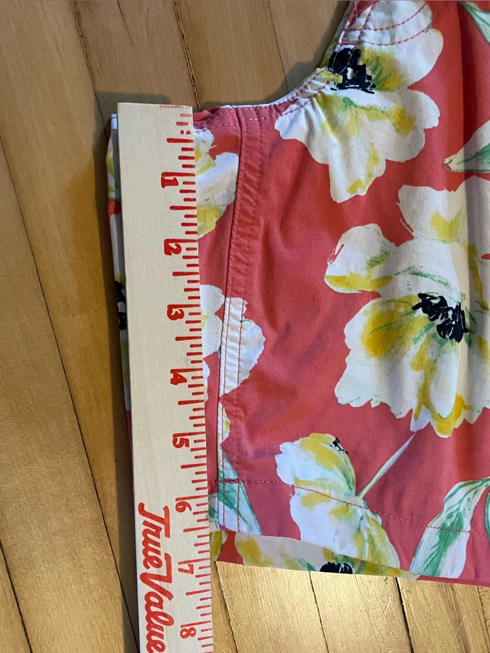 J. CREW 7” Stretch Breaker Board Short ECONYL Nylon Swim Trunk Floral Print 32